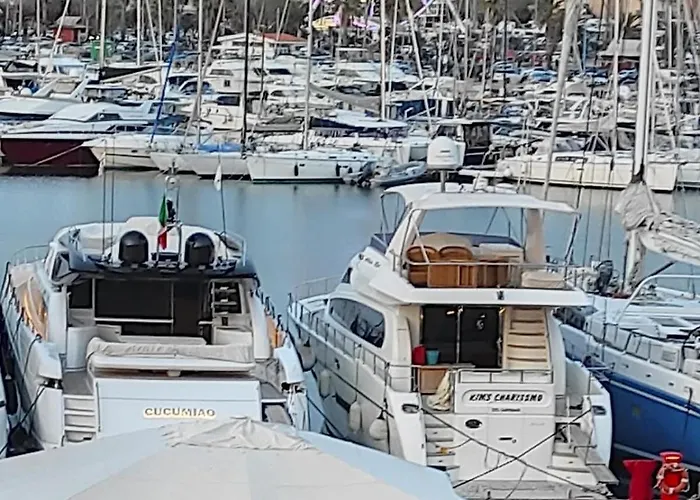 Lidoisola, Vicino Spiaggia, Aria Condizionata,Posto Auto Privato, Ascensore * Alghero